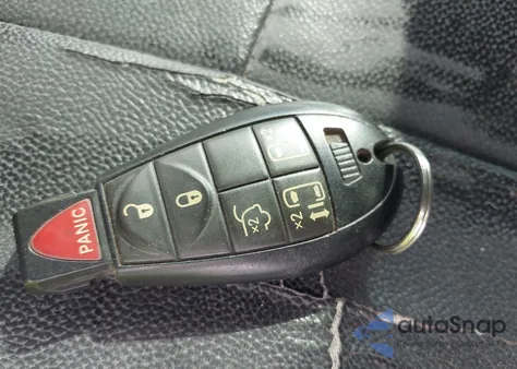 2016 Chrysler Town & Country Touring из США, поврежденный, VIN 2C4RC1BG8GR292205